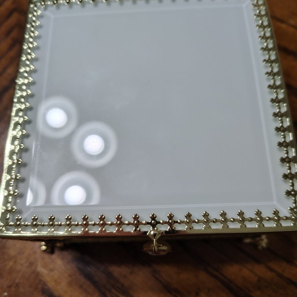 Jewelry/Trinket Box Glass - Picture 2 of 9